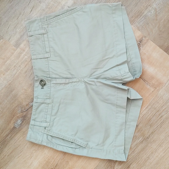 LOFT Pants - Ann Taylor Loft khaki shorts size 2